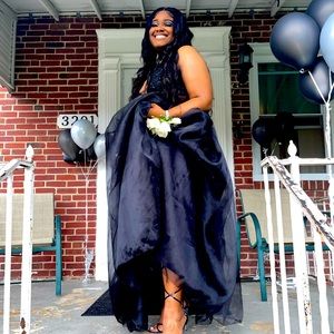 Black long prom dress.